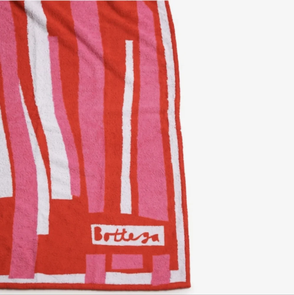 NWT Bottega Veneta Collage Beach Towel Red Pink White Color - Picture 3 of 7